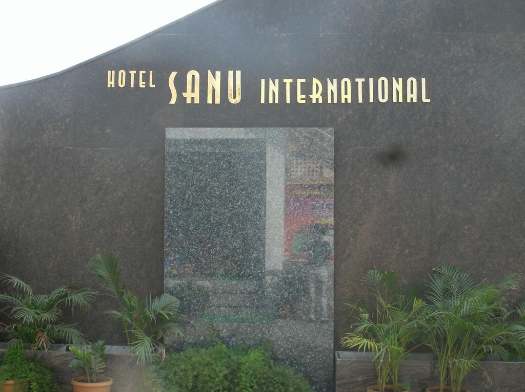 Готель Sanu International Namakkal Екстер'єр фото